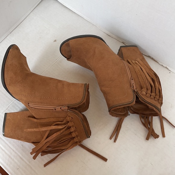 DV bootie with fringe open toe faux leather 7.5 - Picture 2 of 8
